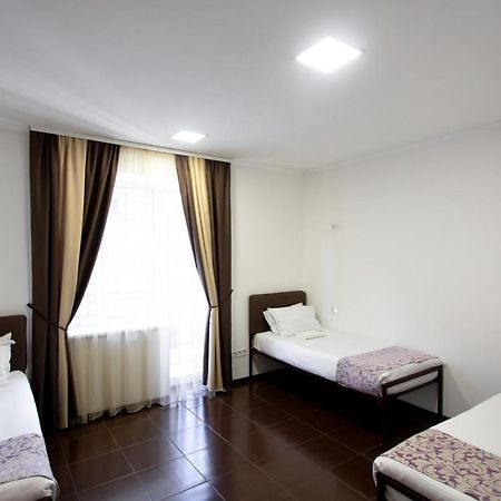 Hotel One Uman Exterior photo